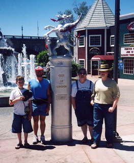 38 54l. Lake Havasu City, London Bridge, George Bird, Adam, Helen, and Antonia 2
