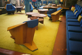 2004-Gaby in Papi's chair