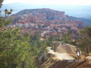 Bryce Canyon -- Queen's Garden Trail -- Boat Mesa