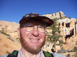 Bryce Canyon, Adam and rocks of many colors (zoom)
