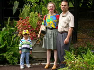 Gloria, Betsy, Gaby, Adam