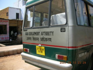 39 69e. Agra - on the way to taj mahal - electric bus