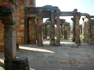 123 69h. Qutub Minar, Delhi - columns