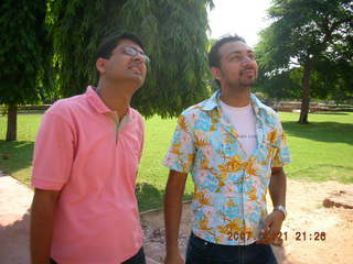 157 69h. Qutub Minar, Delhi - Navneet, Hitesh