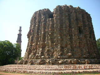 159 69h. Qutub Minar, Delhi - bigger tower base