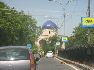 194 69h. driving in Delhi