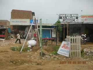 138 69k. roadside - Gurgaon, India