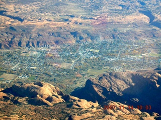 109 6be. aerial - Canyonlands