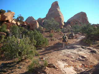 159 6be. Arches National Park - Devils Garden hike