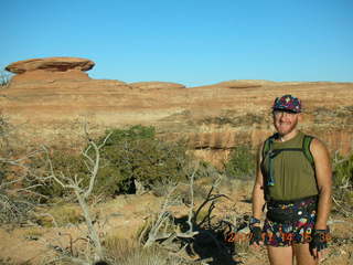 212 6be. Arches National Park - Devils Garden hike - Adam
