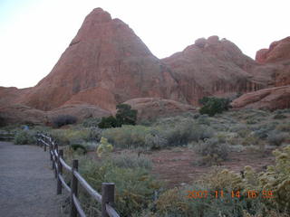 299 6be. Arches National Park - Devils Garden hike