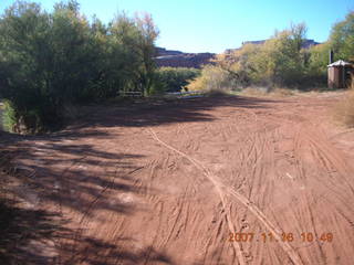 167 6bg. Canyonlands National Park - Lathrop Trail hike