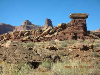 244 6bg. Canyonlands National Park - Lathrop Trail hike