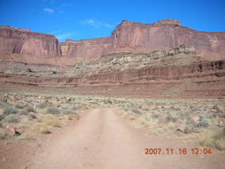260 6bg. Canyonlands National Park - Lathrop Trail hike
