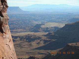 293 6bg. Canyonlands National Park - Lathrop Trail hike