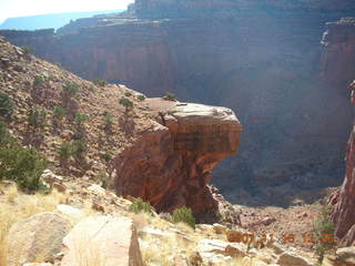 297 6bg. Canyonlands National Park - Lathrop Trail hike