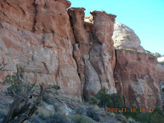 310 6bg. Canyonlands National Park - Lathrop Trail hike