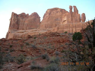 10 6bj. Arches National Park - Park Avenue Trail at daybreak