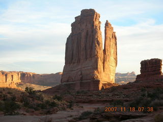35 6bj. Arches National Park - Park Avenue Trail at daybreak