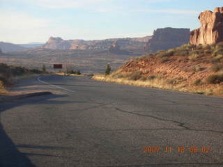 48 6bj. Arches National Park road