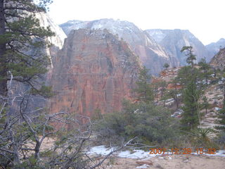 102 6cv. Zion National Park - West Rim trail - Angels Landing