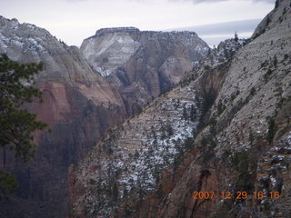 176 6cv. Zion National Park - West Rim trail