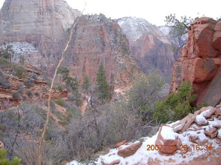 196 6cv. Zion National Park - West Rim trail - Angels Landing