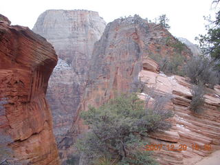 197 6cv. Zion National Park - West Rim trail - Angels Landing