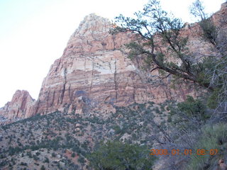 17 6d1. Zion National Park - sunrise Watchman hike