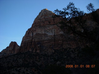 18 6d1. Zion National Park - sunrise Watchman hike