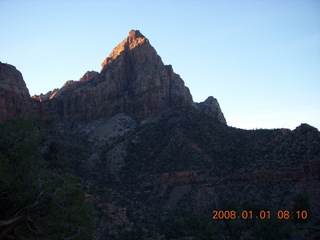 23 6d1. Zion National Park - sunrise Watchman hike