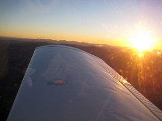 Sonia's pictures - aerial - dawn near Phoenix - sunrise over the wing