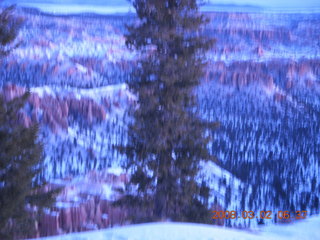 2 6f2. Bryce Canyon - dawn at Bryce Point