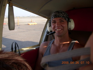 5 6gs. Dustin in N4372J on the ground