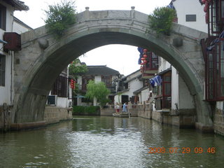 87 6kv. eclipse - Shanghai - Zhu Jia Jiao village - boat ride