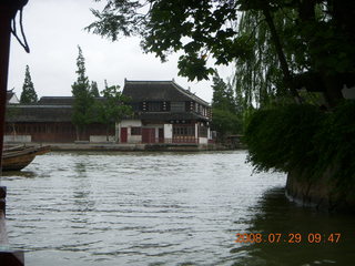 91 6kv. eclipse - Shanghai - Zhu Jia Jiao village - boat ride