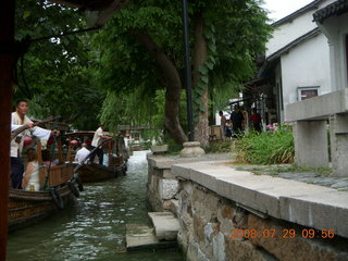 126 6kv. eclipse - Shanghai - Zhu Jia Jiao village - boat ride