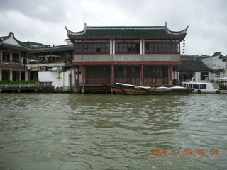 132 6kv. eclipse - Shanghai - Zhu Jia Jiao village - boat ride