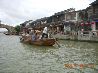 136 6kv. eclipse - Shanghai - Zhu Jia Jiao village - boat ride