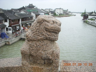 182 6kv. eclipse - Shanghai - Zhu Jia Jiao village - lion