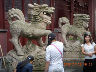 381 6kv. eclipse - Shanghai - Yuyuan Garden tour