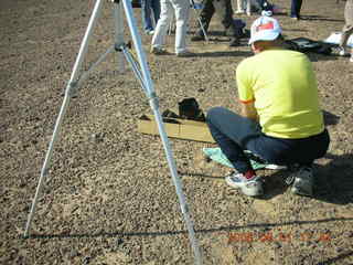 194 6l1. eclipse - Jiayuguan - Gobi Desert - Bill getting ready