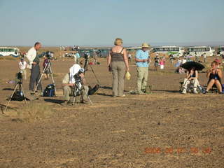 230 6l1. eclipse - Jiayuguan - Gobi Desert - getting ready