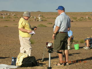 232 6l1. eclipse - Jiayuguan - Gobi Desert - getting ready