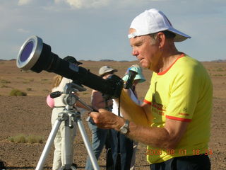 233 6l1. eclipse - Jiayuguan - Gobi Desert - Bill getting ready