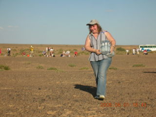 236 6l1. eclipse - Jiayuguan - Gobi Desert - getting ready