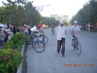 60 6l1. eclipse - Jiuquan morning run