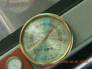 123 6l5. eclipse - Hong Kong - temperature and humidity