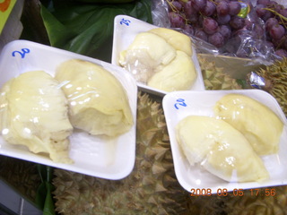 252 6l5. eclipse - Hong Kong - durian