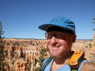 Bryce Canyon - Queens Garden hike - Adam